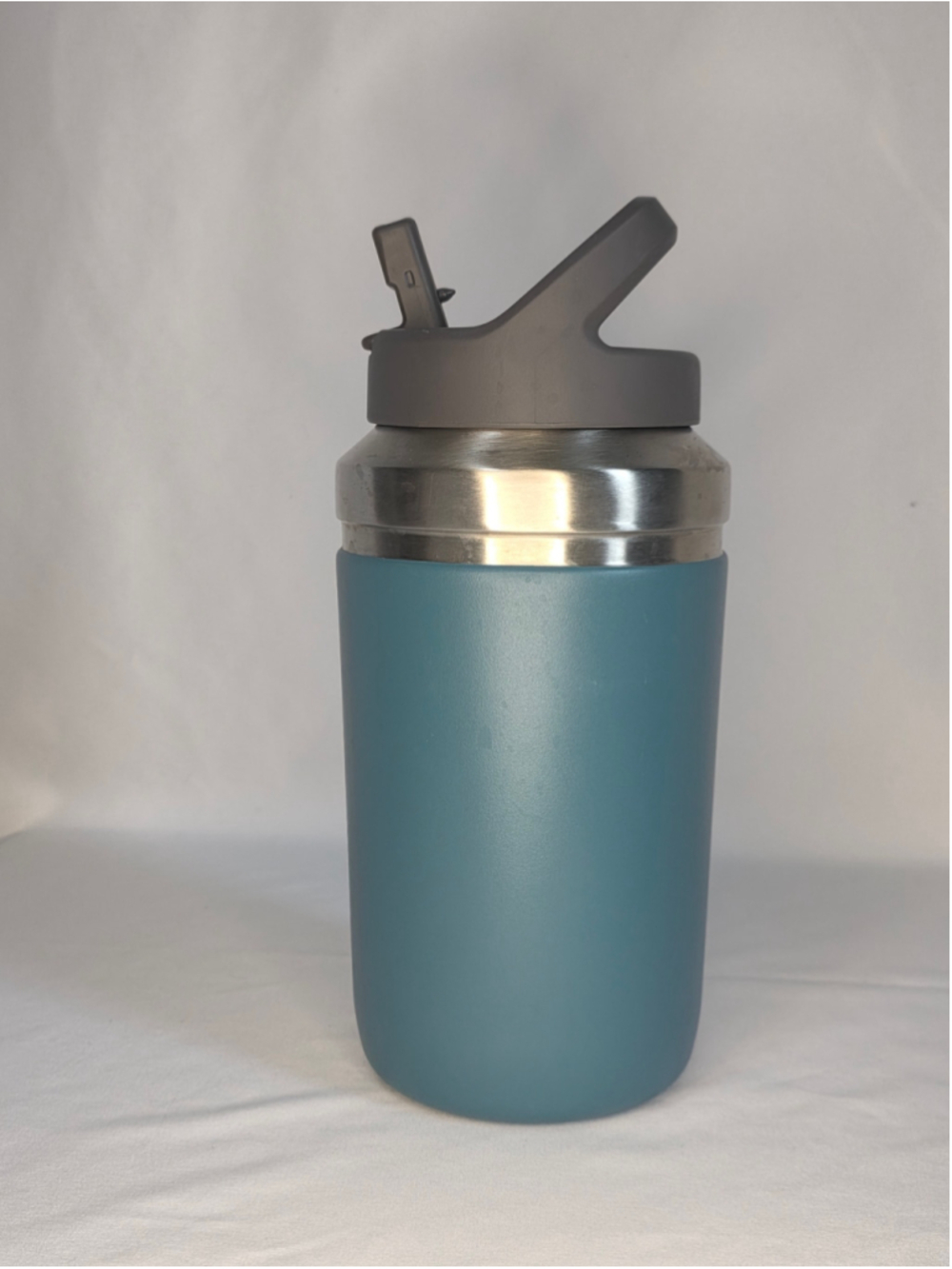 Stanley thermos 64oz